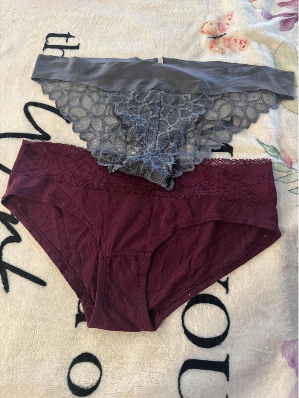 Victoria's Secret Boundle Intimates Hiphugger Panty Size L